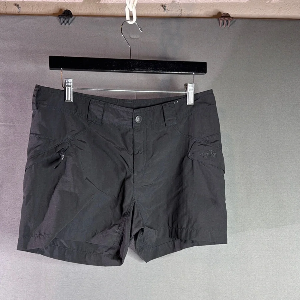 The North Face‎ Black Cargo Shorts Performance Fit